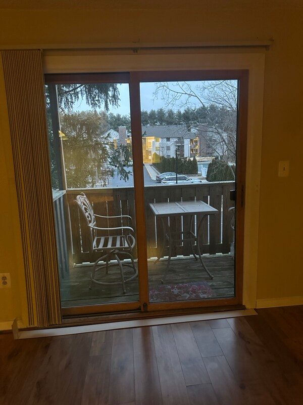 5323 Ravens Crest Dr, Plainsboro, NJ 08536 - photo 3