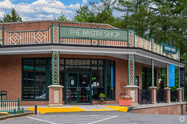 The Pastry Shop in Fort Hunt serves cakes, croissants, and cookies.