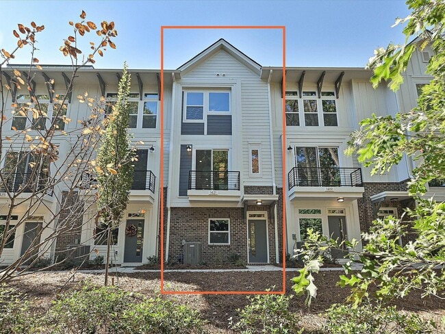 1421 Collier Walk Aly unit CSW0209, Charlotte, NC 28205 - photo 2