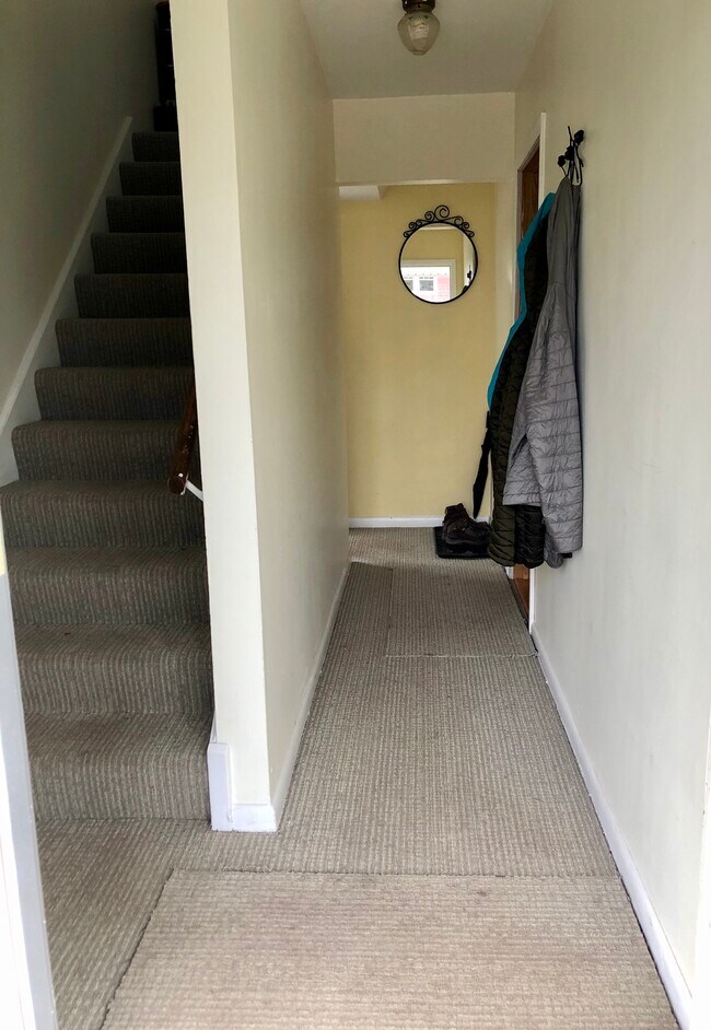 222 Buena Vista Ave unit Lower, Ann Arbor, MI 48103 - photo 6