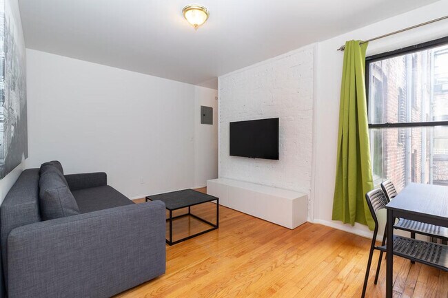 334 E 96th St unit ID1032040P, New York, NY 10128 - photo 5