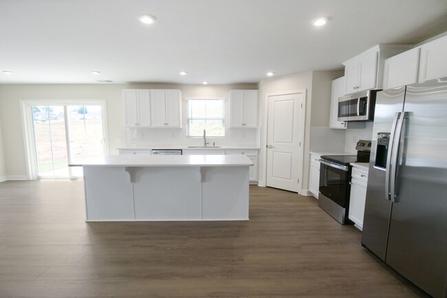 3081 Stonemill Trail, Boiling Springs, SC 29316 - photo 6