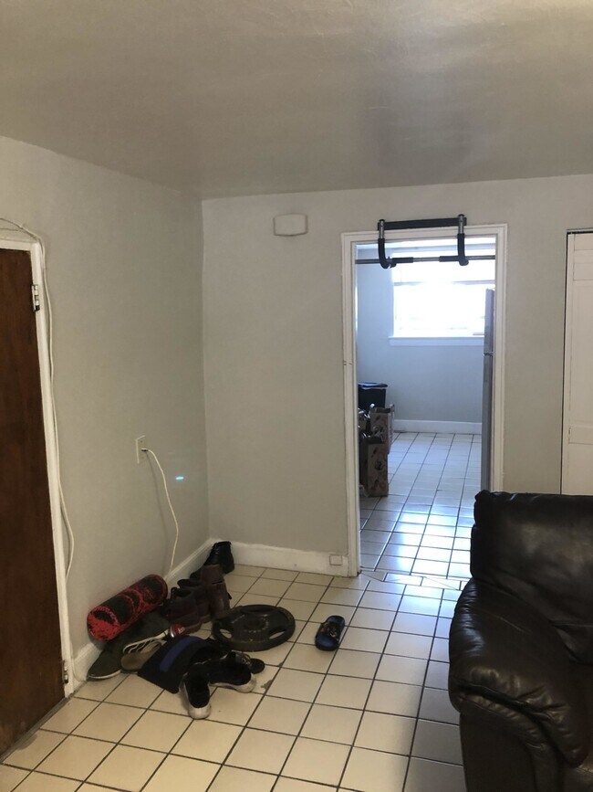 67 Chiswick Rd unit 4, Brighton, MA 02135 - photo 3