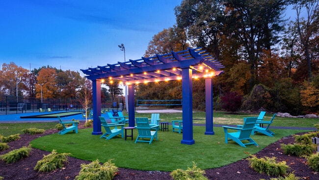 The Green at 9 and 90, Framingham, MA 01702 - photo 2