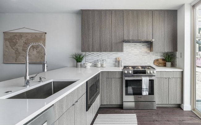 1345 S Garnet St, Philadelphia, PA 19146 - photo 3