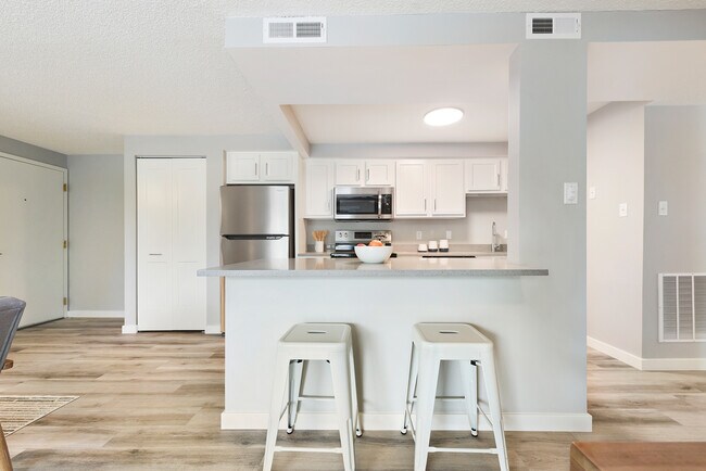 OakWood Park -- No up-front security deposit required!, Oakdale, PA 15071 - photo 3