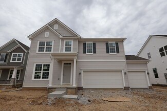 1012 Heimat Haus Dr, Grove City, OH 43123