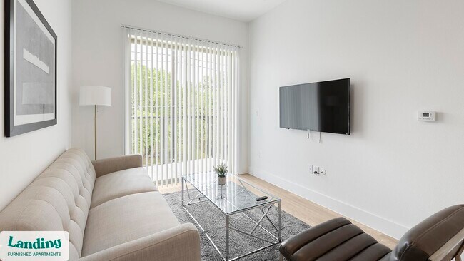 650 E Sycamore St unit 3211, Denton, TX 76201 - photo 3