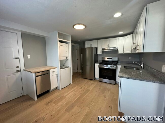 43 Cottage St unit 2, Boston, MA 02128 - photo 2