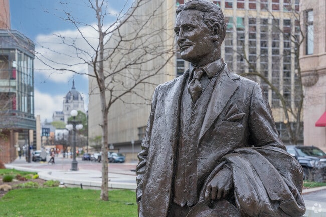 Saint Paul commemorates F Scott Fitzgerald for having in the Summit area.