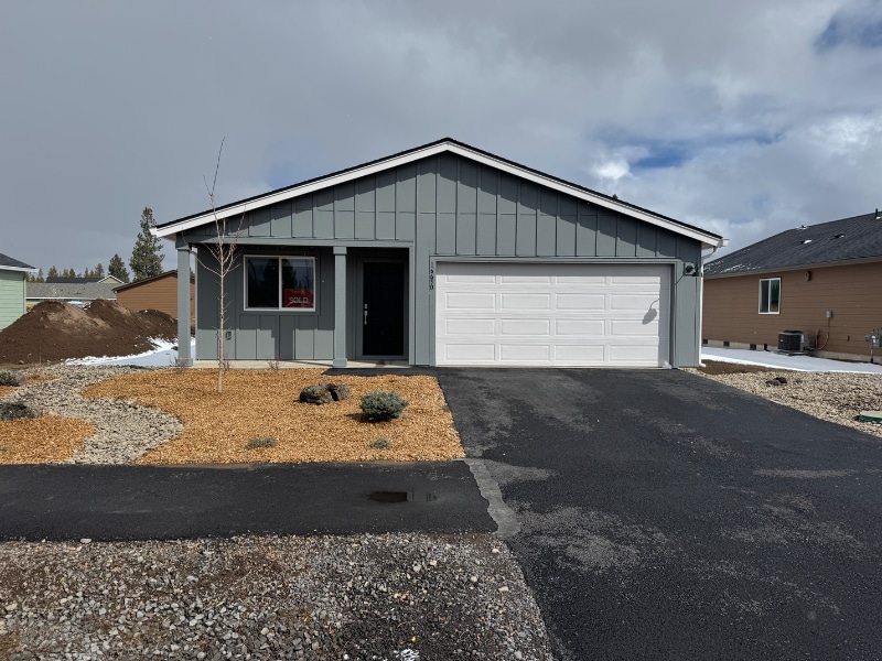 16650 Grey Pne St, La Pine, OR 97739 - photo 1