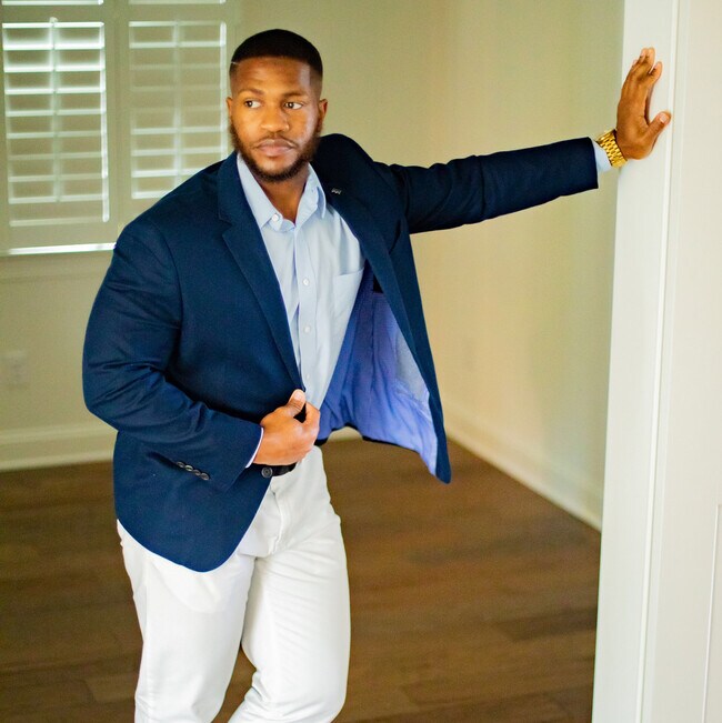 Agent Photo