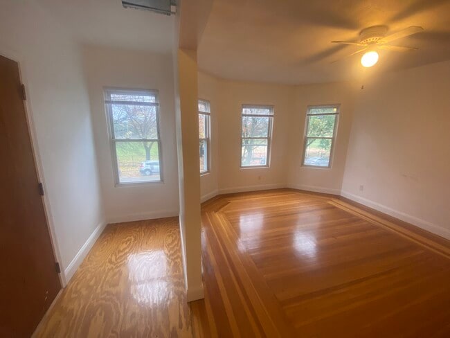 86 Fellsway W unit 3, Somerville, MA 02145 - photo 3