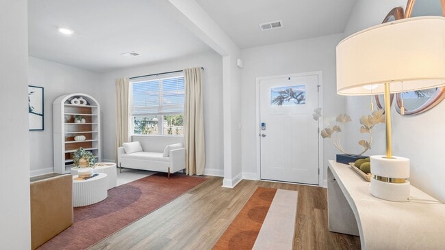 1031 Lakes Blvd, Brunswick, GA 31525 - photo 3