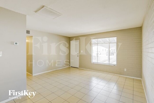 6129 N 31st Dr, Phoenix, AZ 85017 - photo 2