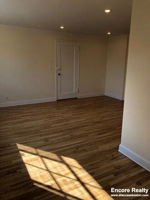 72 St Paul St unit 12, Brookline, MA 02446 - photo 3