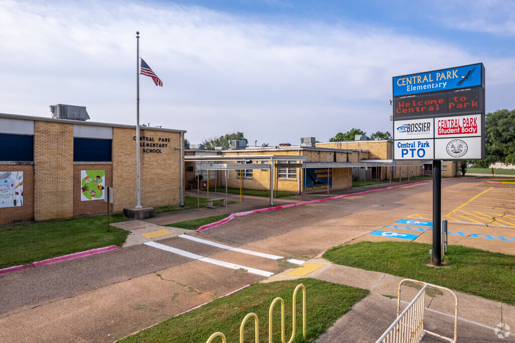 Central Park Elementary School in Barksdale North neighborhood