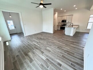 300 Ethereal St, Youngsville, LA 70592