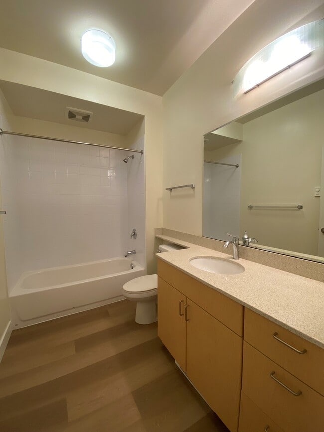 435 Bathroom