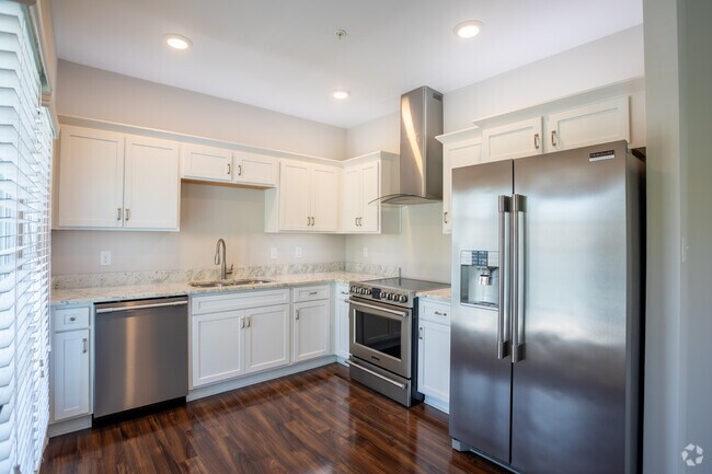 Kensington, Patterson Place and Grove Ave, Richmond, VA 23221 - photo 3