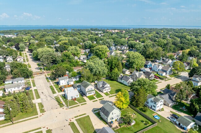 The Midtown neighborhood is nestled between Lake Winnebago and Downtown Oshkosh.