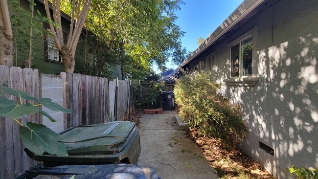 3116 San Carlos Way, Sacramento, CA 95817 - photo 7