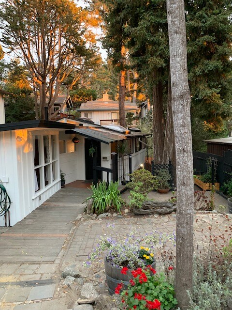 1031 Funston Ave, Pacific Grove, CA 93950