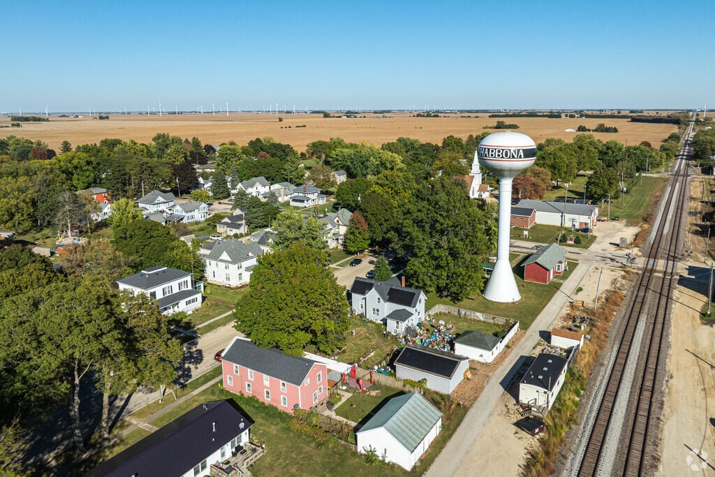 Shabbona offers residents a rural, small-town feel.