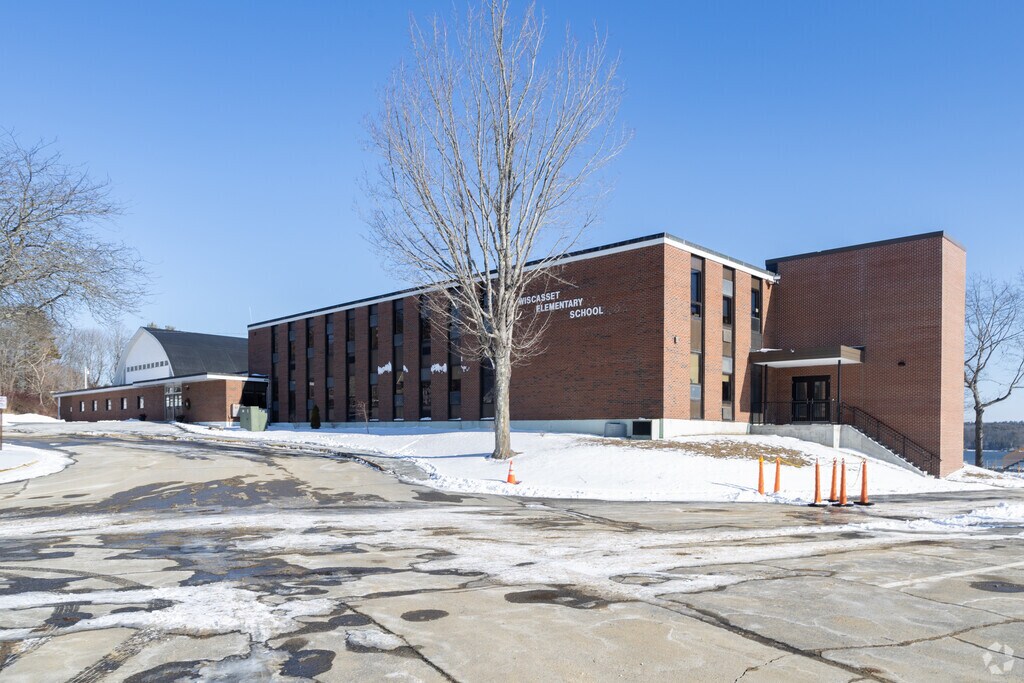 Wiscasset Elementary School is dedicated to providing a nurturing and supportive environment for students to learn and grow.