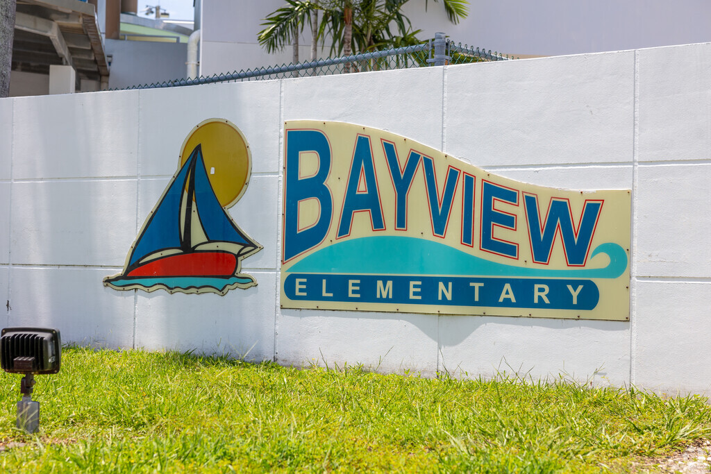 School spirit on display at Bayview Elementary School in Ft Lauderdale, FL.