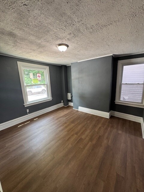 535 W 8th Ave, Homestead, PA 15120