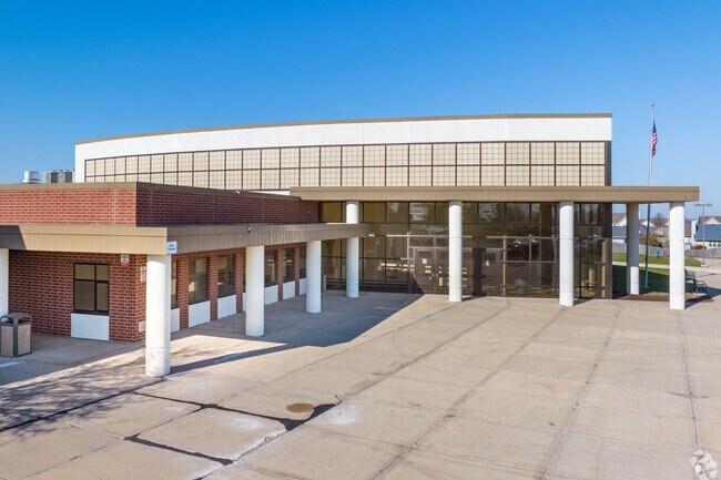 Mahone Middle School is a public junior-high serving 922 students in 6th through 8th grade.