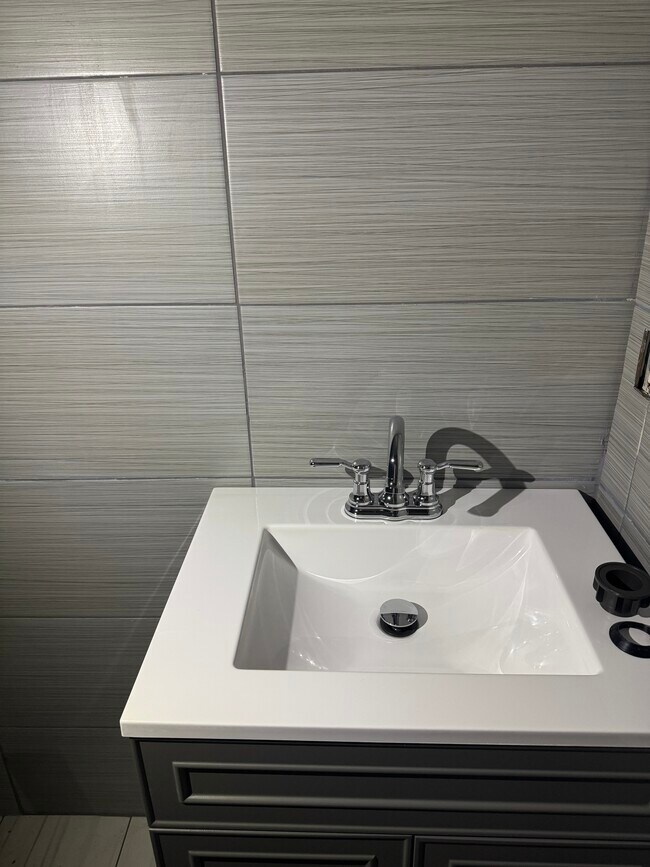 1863 Nekoma Ct unit B, Tallahassee, FL 32304 - photo 4