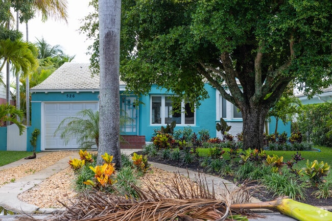 Parrot Cove has no shortage of colorful single family homes.