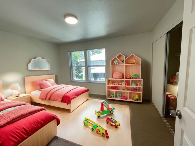 Sunset Creek Apartments, Fairfield, CA 94533 - photo 3