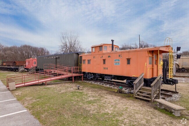 Explore the fascinating Griffith Train Museum, home to an extraordinary collection of historic Pullman cars.