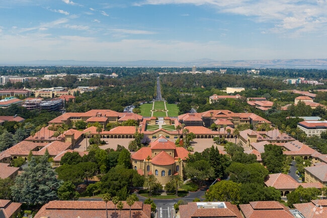 Memorial Court is striking with its red roofs and round arches in yellow plaster.