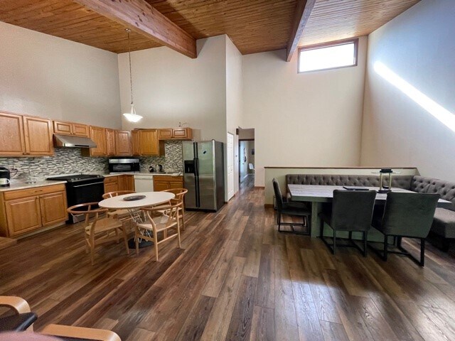 8331 Upper 138th Ct, Saint Paul, MN 55124 - photo 2