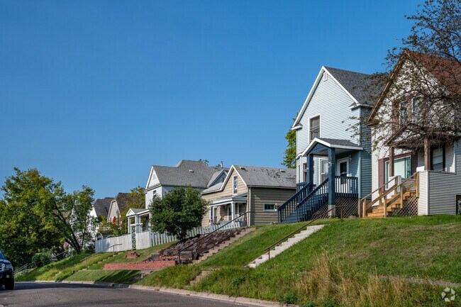 Lincoln Park homes come in a variety of sizes and are often elevated from the road.