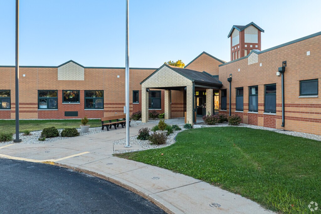 Ladd Community Consolidated School has excellent academics.