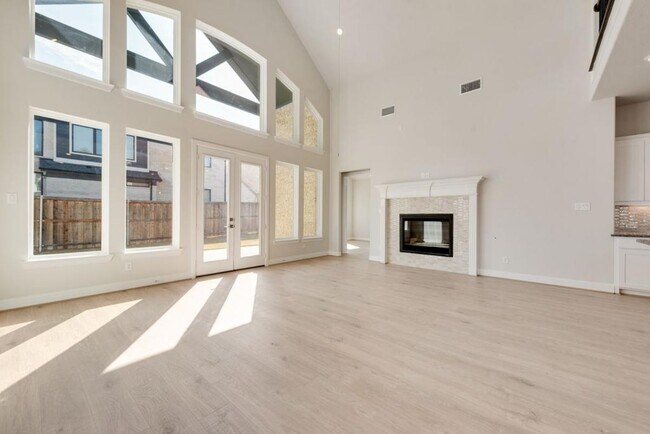 2704 Hartman Cir, Mansfield, TX 76063 - photo 4