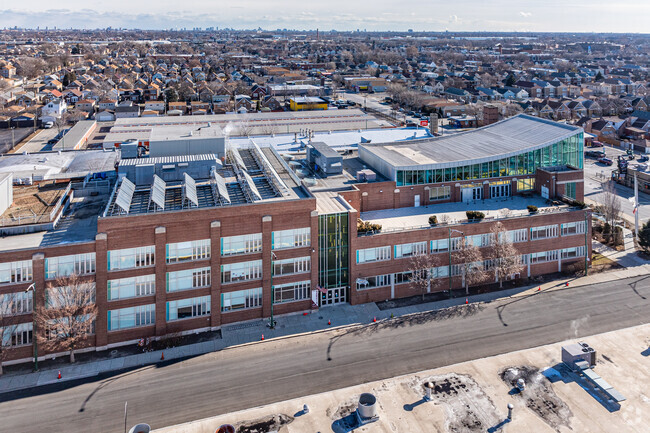 Acero- Major Hector P. Garcia M.D. High School has 652 students in grades 9-12.
