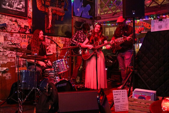 Chatham Arch residents can see live shows at Chatterbox Jazz Club.