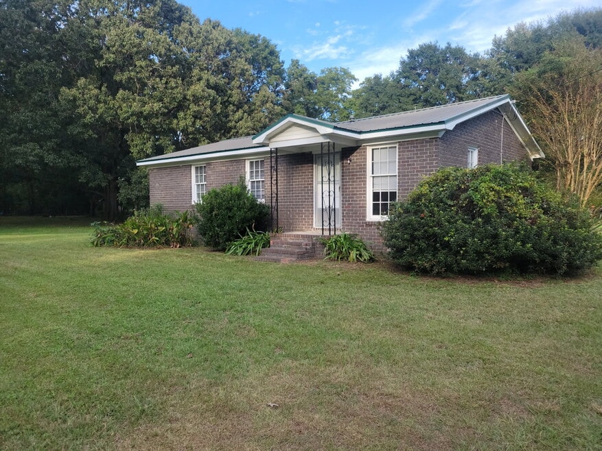 7234 Commodore Rd, Hollywood, SC 29449 - photo 1