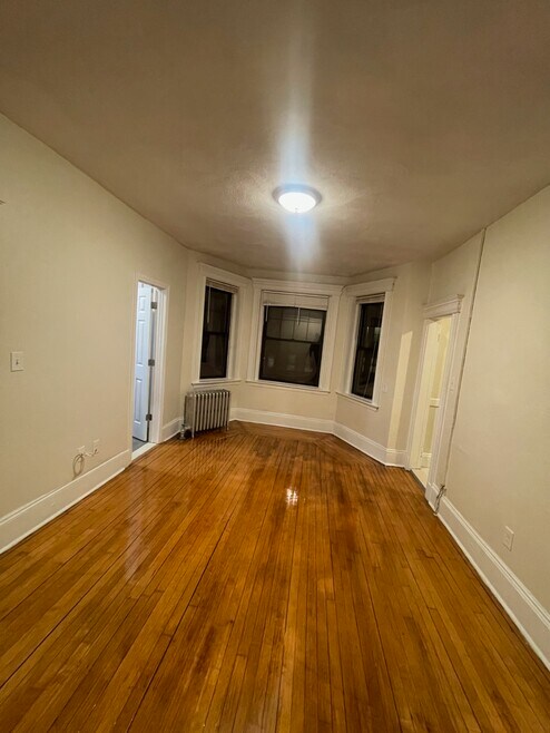 210 Hemenway St unit 19, Boston, MA 02115 - photo 1
