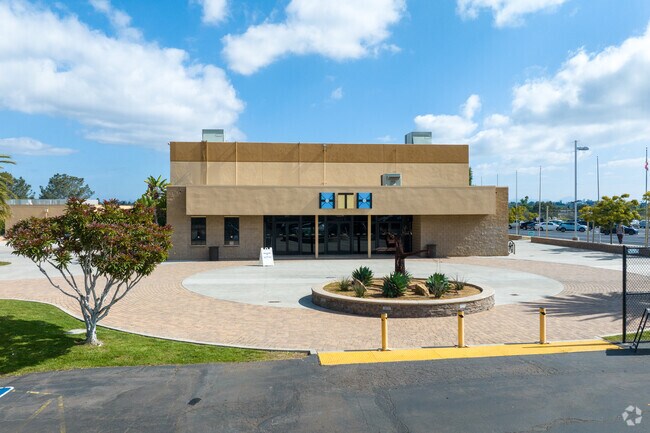A view of the main entrance at High Tech High Mesa.