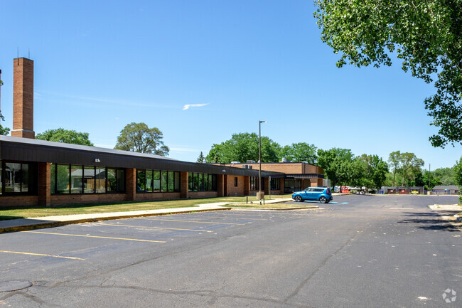 Parkview Elementary School has an abundant amount of faulty parking.
