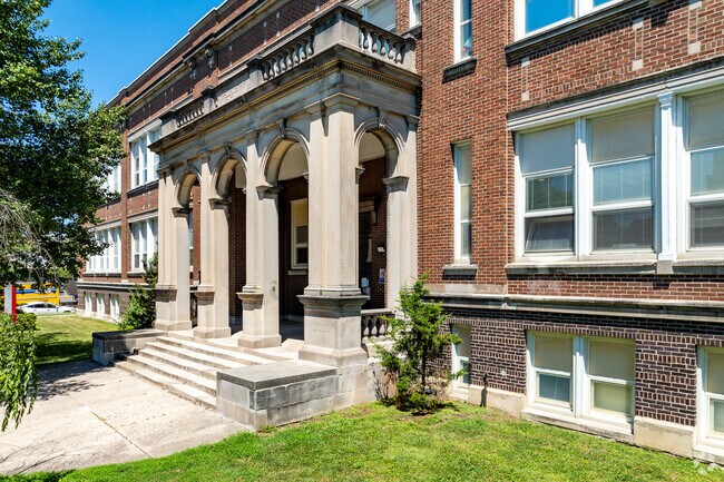 West Broad Elementary School in North Hilltop serves the children in grades PK, K-5.