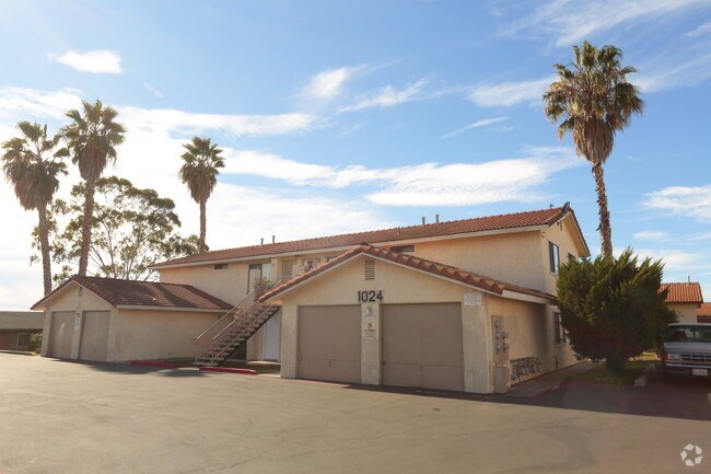 East Crest Apartments, Vista, CA 92084 - photo 6