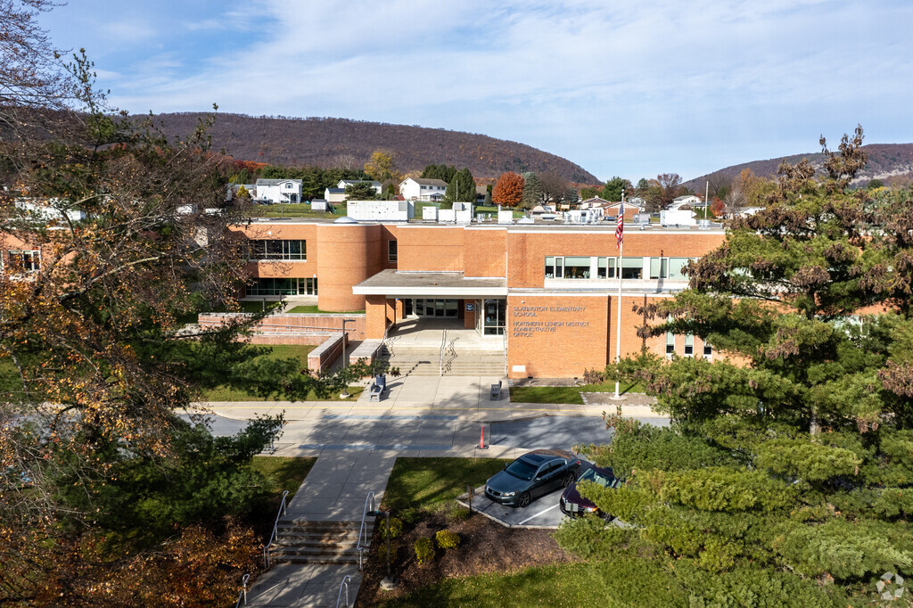 Slatington Elementary School has a student-teacher ratio of 15-1.